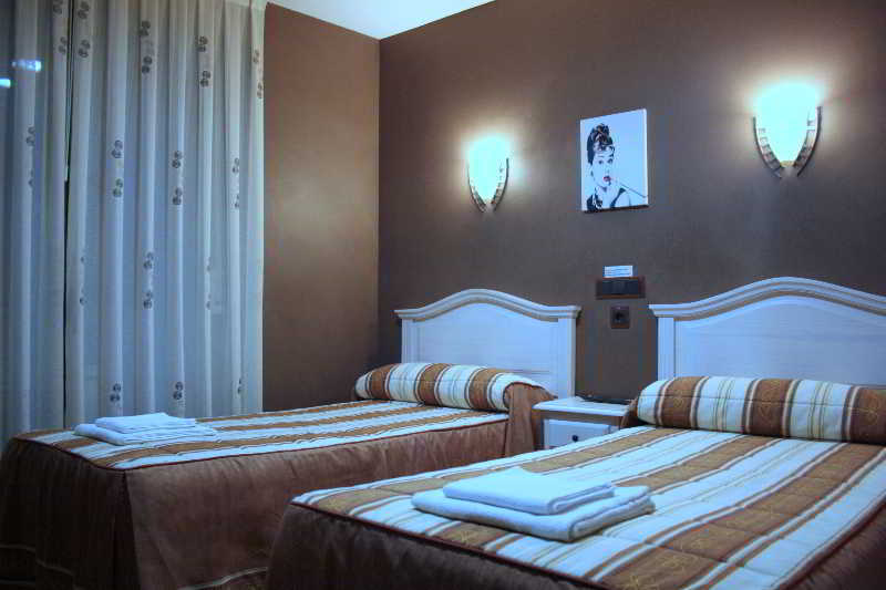 Hostal Regio Madrid Exterior foto